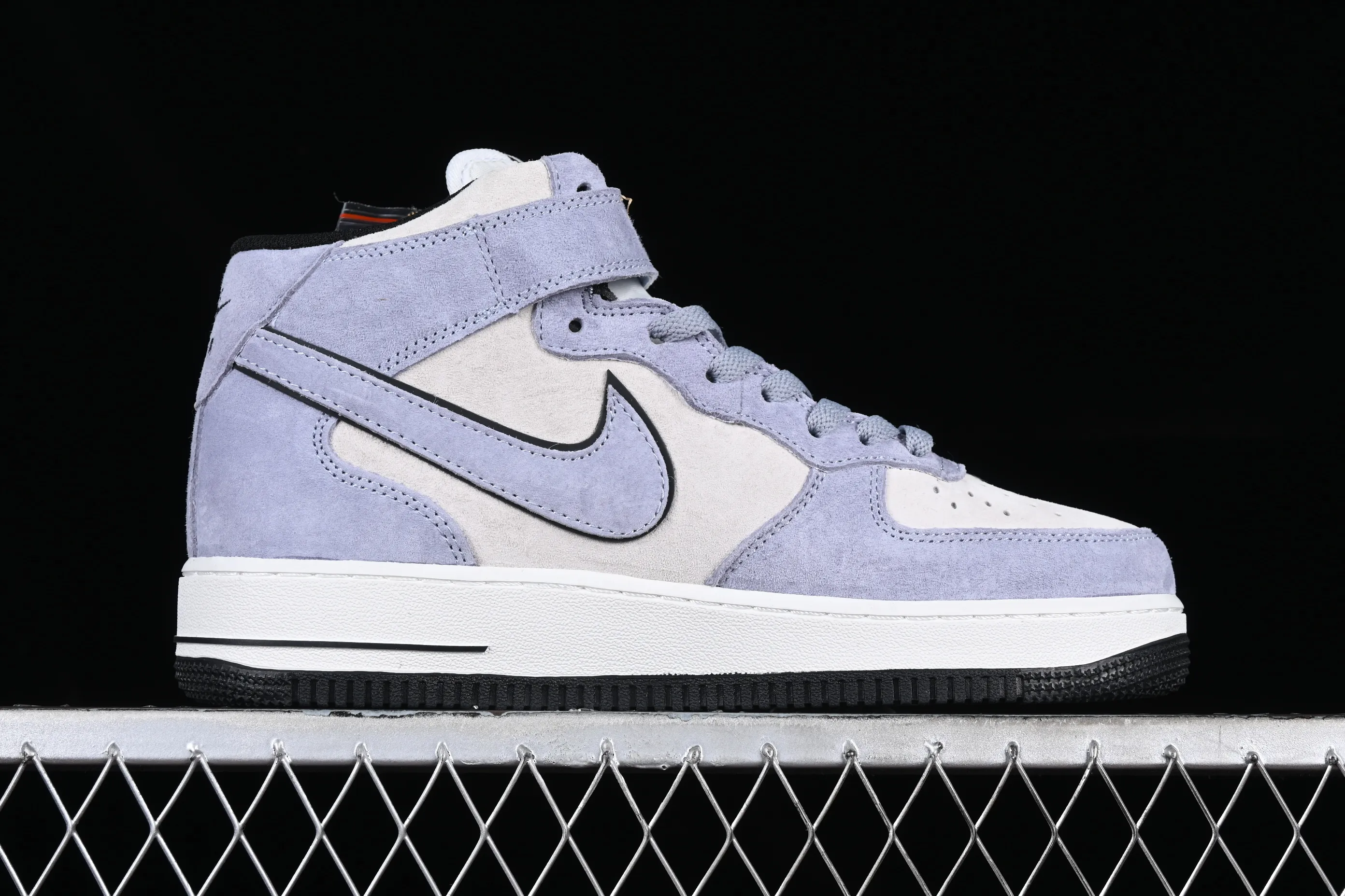 All categories Nk Air Force 1 Air Force series Nk Air Force 1 Mid Air Force mid-top Nk Air Force 1'07 Mid light blue suede Air Force One mid-top casual sneakers CG9904-104